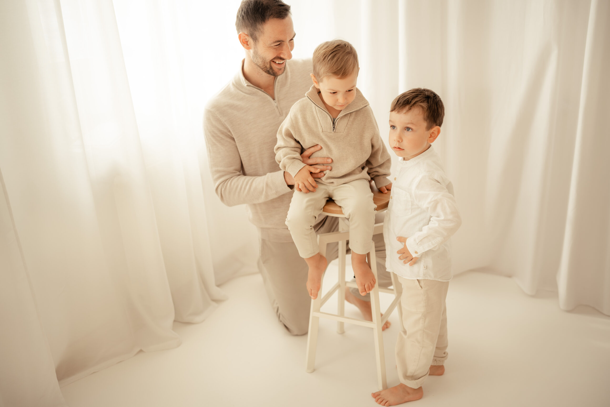 Familienshooting Saarlouis Merzig Photographie Poesie natürliche ungestellte Bilder Tageslicht Studio Fotografin Saarbrücken Trier Remich Schengen Saarburg Saarland Remich Luxembourg