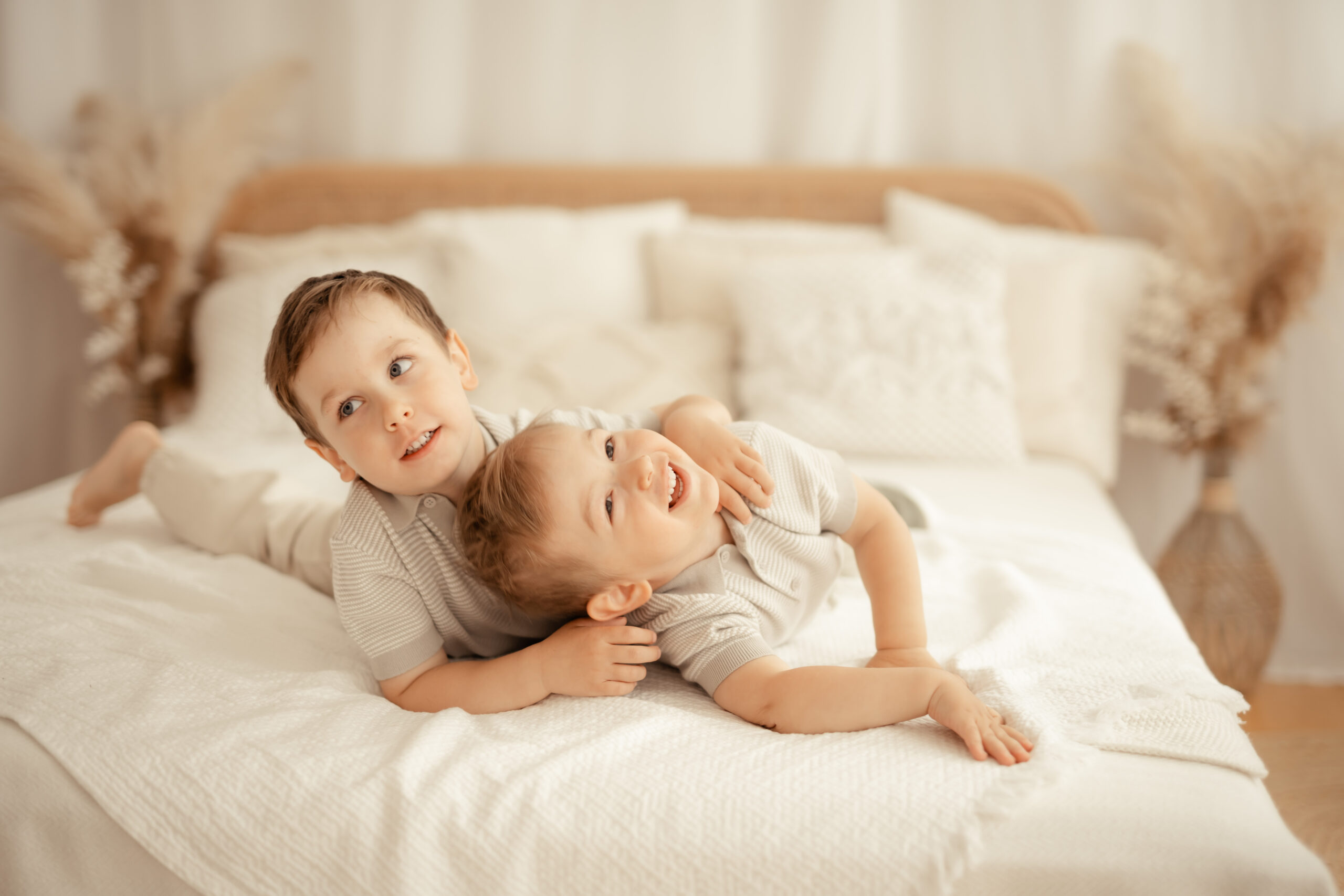Familienshooting Trier Merzig Photographie Poesie natürliche ungestellte Bilder Tageslicht Studio Fotografin Saarbrücken Saarlouis Remich Schengen Saarburg Saarland Remich Luxembourg